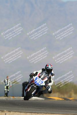 media/Oct-20-2024-CVMA (Sun) [[d4a3dff211]]/Race 9-Formulw LW Twins SHOOTOUT/